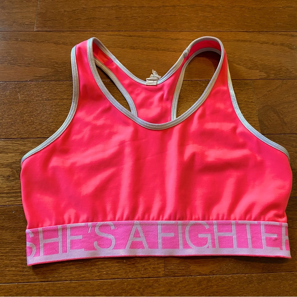 ‘She’s a fighter’ Under Armour Sports Bra‎ Small